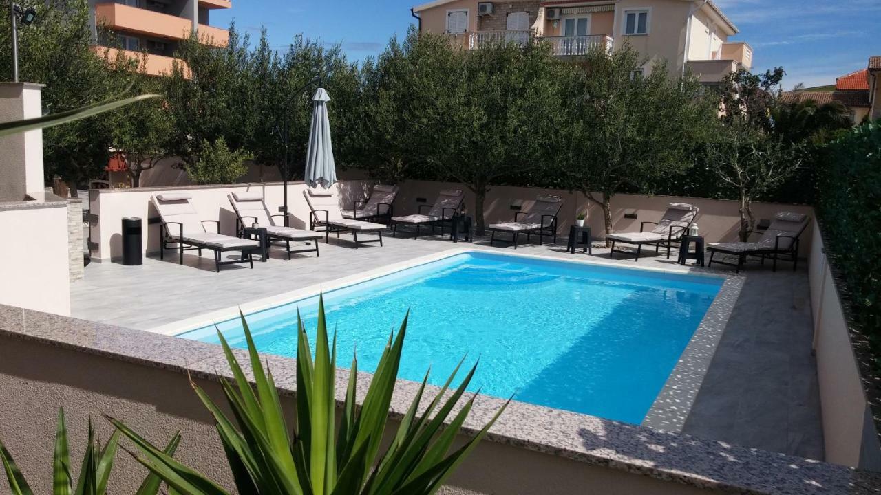 With Pool Petra & Sanja Appartement